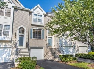 592 Hartford Dr, Nutley, NJ 07110