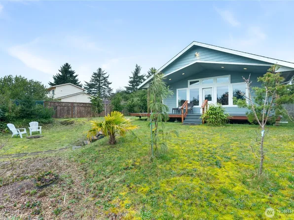 329 Cockle Street SW, Ocean Shores, WA 98569