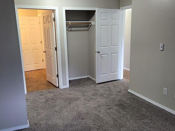 3rd image of 5607 Finch Dr #204