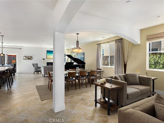 4th image of 275 Waterfall Rd