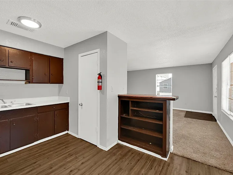 1711 Wichita St #14 — Photo 2