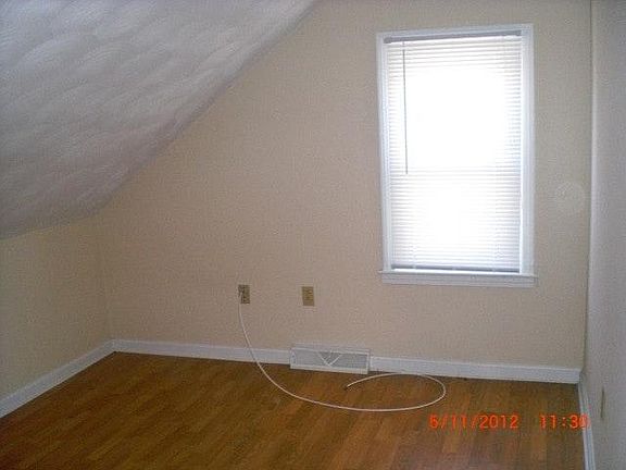 5th image of 141 Bath St