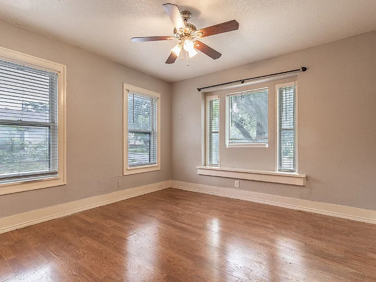 723 E Euclid Ave — Photo 23