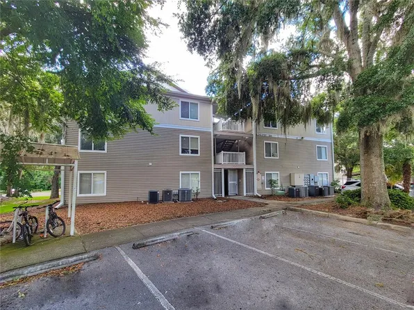 4000 SW 23rd St APT 2-104, Gainesville, FL 32608