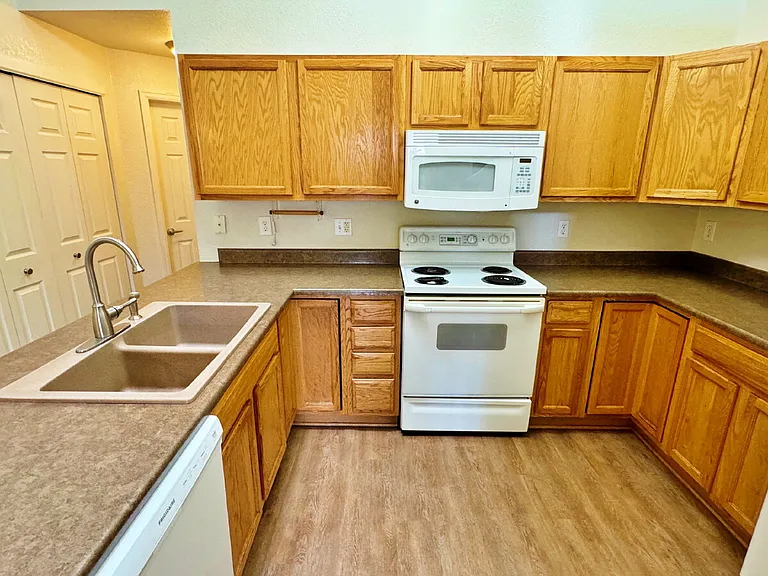 2980 W Centennial Dr #D — Photo 8