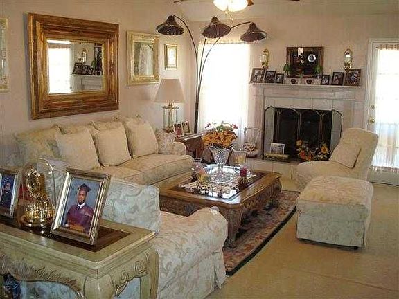 3rd image of 4317 Loma Del Norte Dr