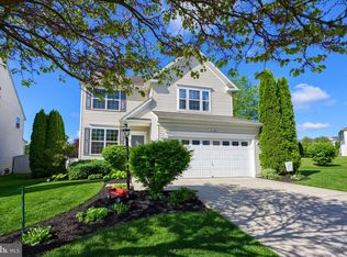10 Descartes Dr, Lancaster, PA 17603