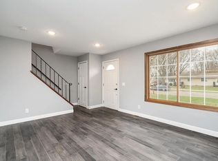 411 Belle Aire Dr, Champlin, MN 55316