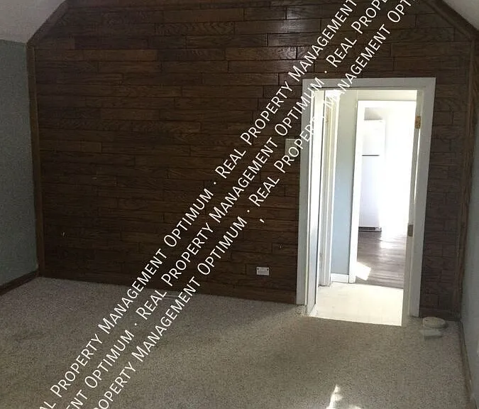1114 Hawthorne St — Photo 15