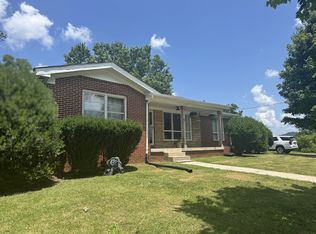 625 College Ave E, Carthage, TN 37030