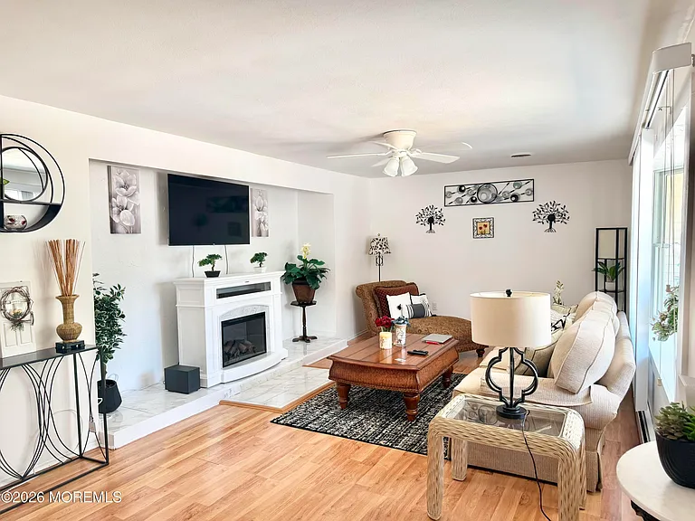 104 Nautilus Dr — Photo 8