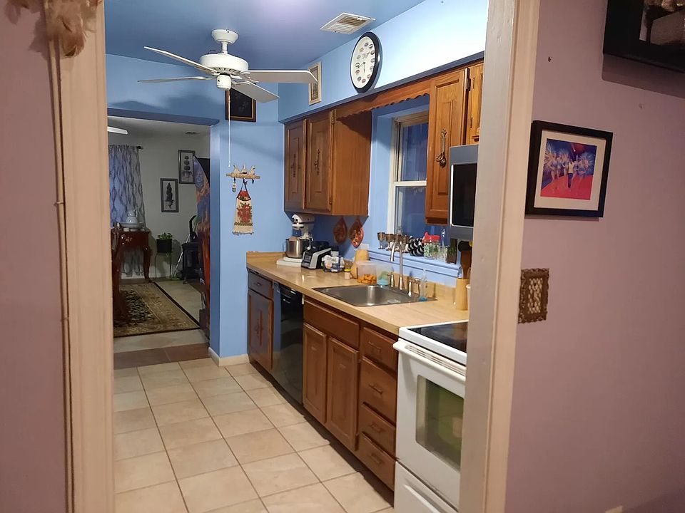 2nd image of 4207 Lamarre Dr