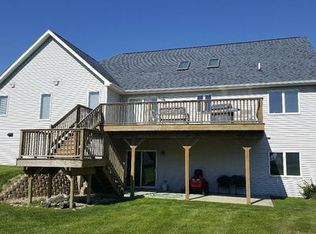 4183 Hickory Ln, Swartz Creek, MI 48473
