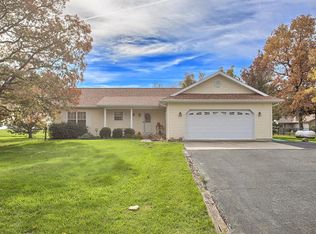 7870 Buttercup Rd, Weldon, IL 61882