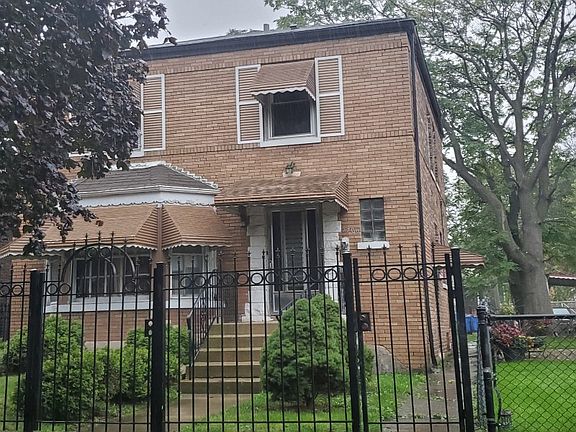 2nd image of 7706 S Hermitage Ave