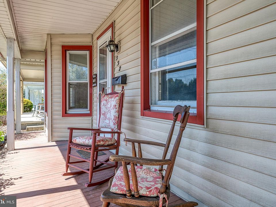 332 W High St, Manheim, PA 17545 | Zillow