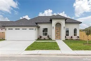 2405 Northgate Ln — Photo 1