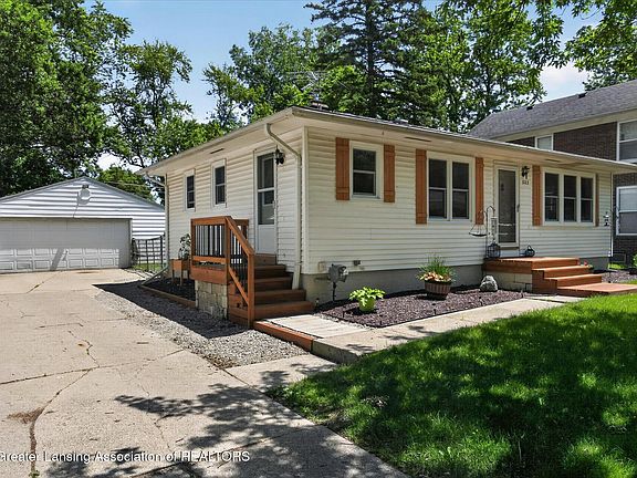 2nd image of 322 N Deerfield Ave