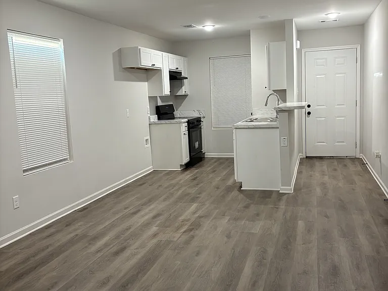 2585 Callie Rd — Photo 3