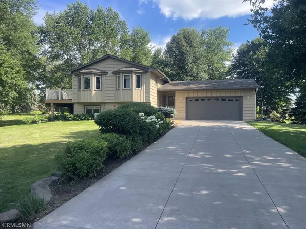 22365 Circle Ln, Rogers, MN 55374