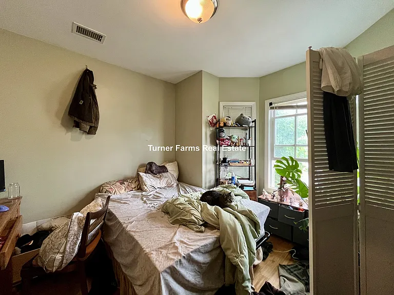 35 Forbes St #2F — Photo 19