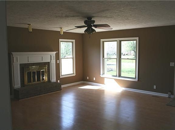 2nd image of 624 Greenleaf Ave