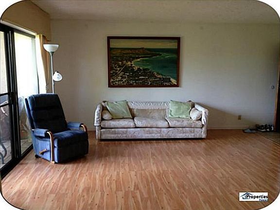 Nice spacious living room