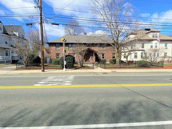 2nd image of 451 Washington St #4