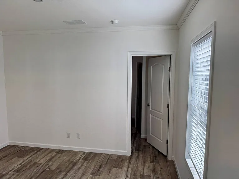 887 E Colonial Cir — Photo 12