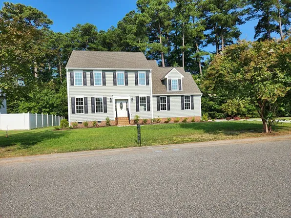 2042 Merrick Dr, Hayes, VA 23072