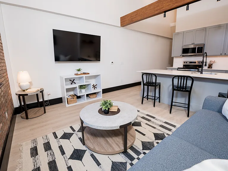 64 E Chester St #101 — Photo 10