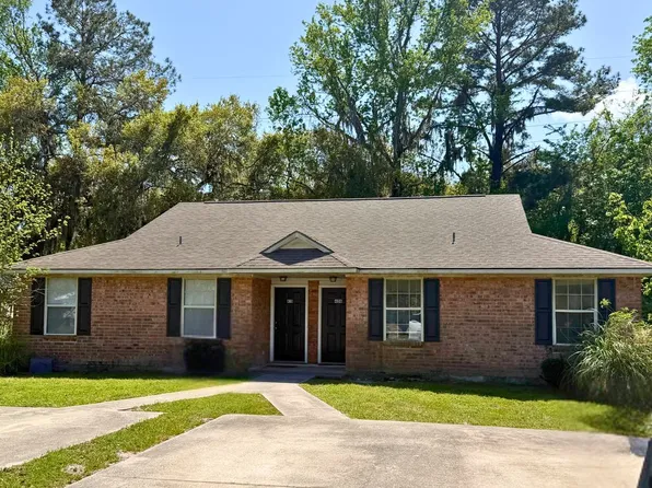 408 Admirals Walk Dr, Saint Marys, GA 31558