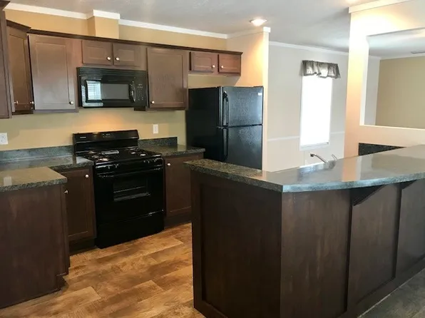 2129 Arrowhead Dr #414, Muskegon, MI 49442