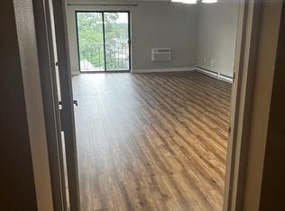1321 Worcester Rd APT 503, Framingham, MA 01701