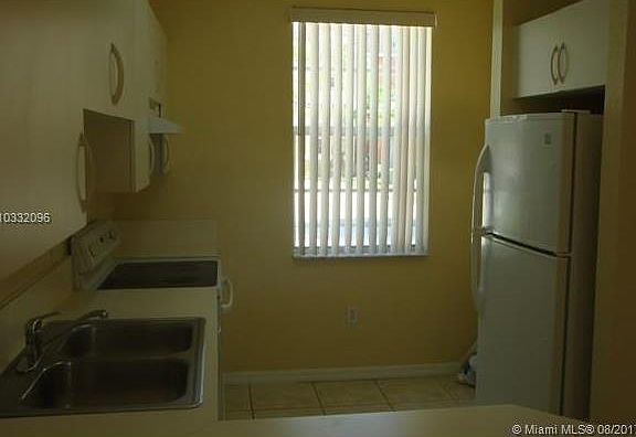 5th image of 645 E Mowry Ct #645