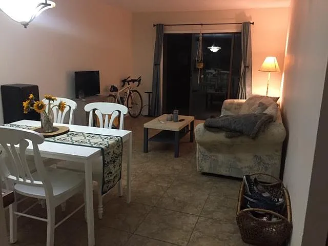 2 bed, 750 sqft, $1,700 — Photo 2