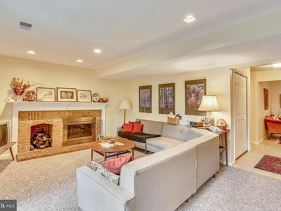 5th image of 7 Harlow Ct