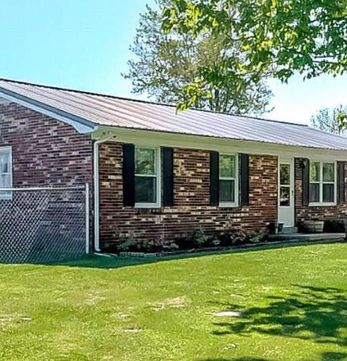 2724 Cardwell Ln, Frankfort, KY 40601 Zillow