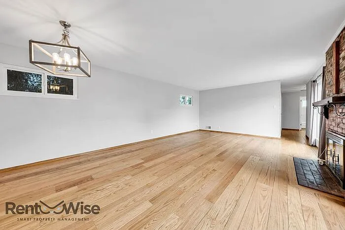2080 Helena Way — Photo 5
