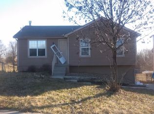 1713 N Blue Mills Rd, Independence, MO 64056