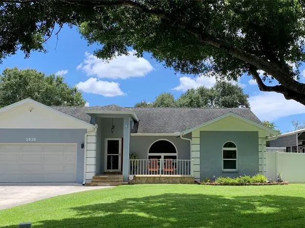 1938 76th Pl N, Saint Petersburg, FL 33702