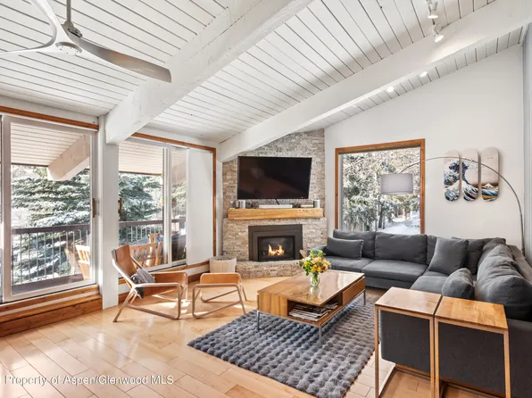 35 Upper Woodbridge Rd #7CD, Snowmass Village, CO 81615