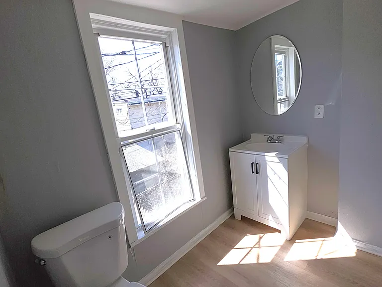 626 Eisenbrown St — Photo 10