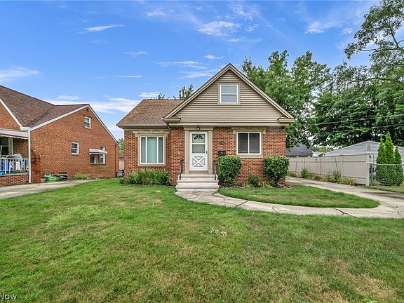 2nd image of 6284 Holburn Rd