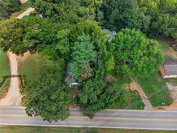 5th image of 4352 Tanners Mill Rd