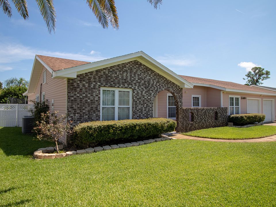 1st image of 2489 Castaway Dr