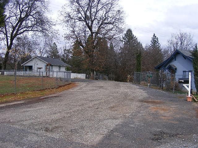 2nd image of 3981 Blagen Blvd