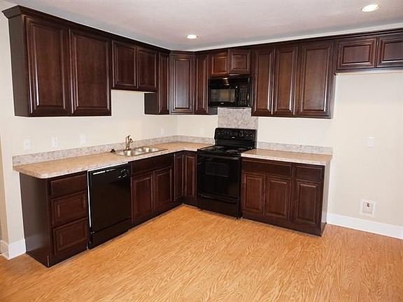 5th image of 611 Lentisco Dr
