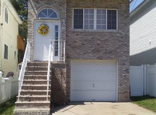 14 Letty Ct, Staten Island, NY 10303