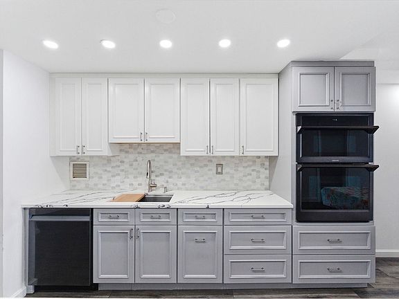 5th image of 7855 Boulevard East APT 17I
